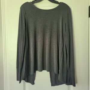 Gap Fit Size Small Long Sleeve Shirt with open back